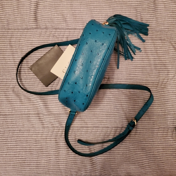 [SOLD] Gucci ostrich camera bag - Picture 5 of 6